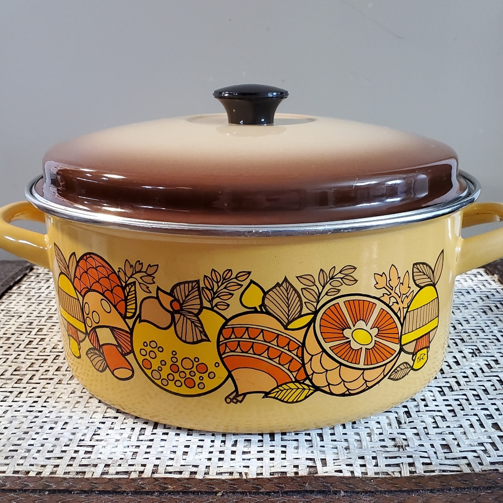 Mushroom Enamelware Dutch Oven